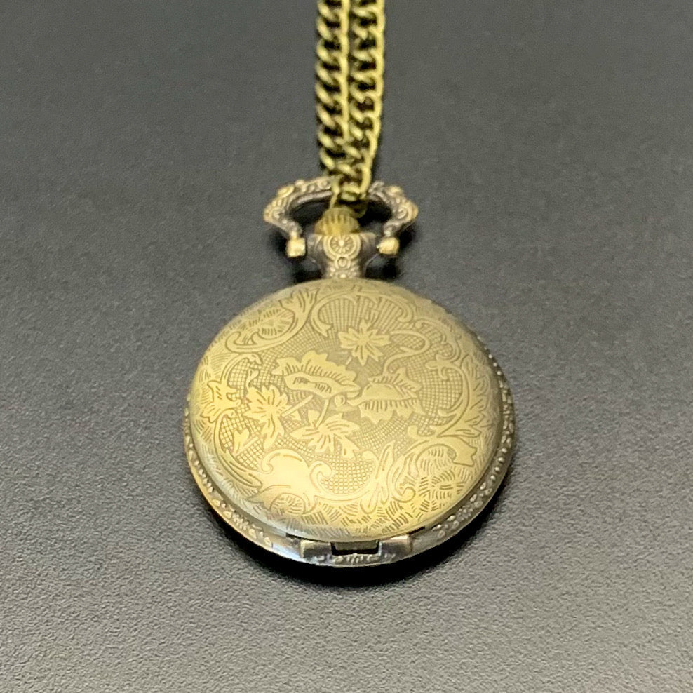 Gold Steampunk Style Pocket Watch Shell with Metal Micro Dice Set